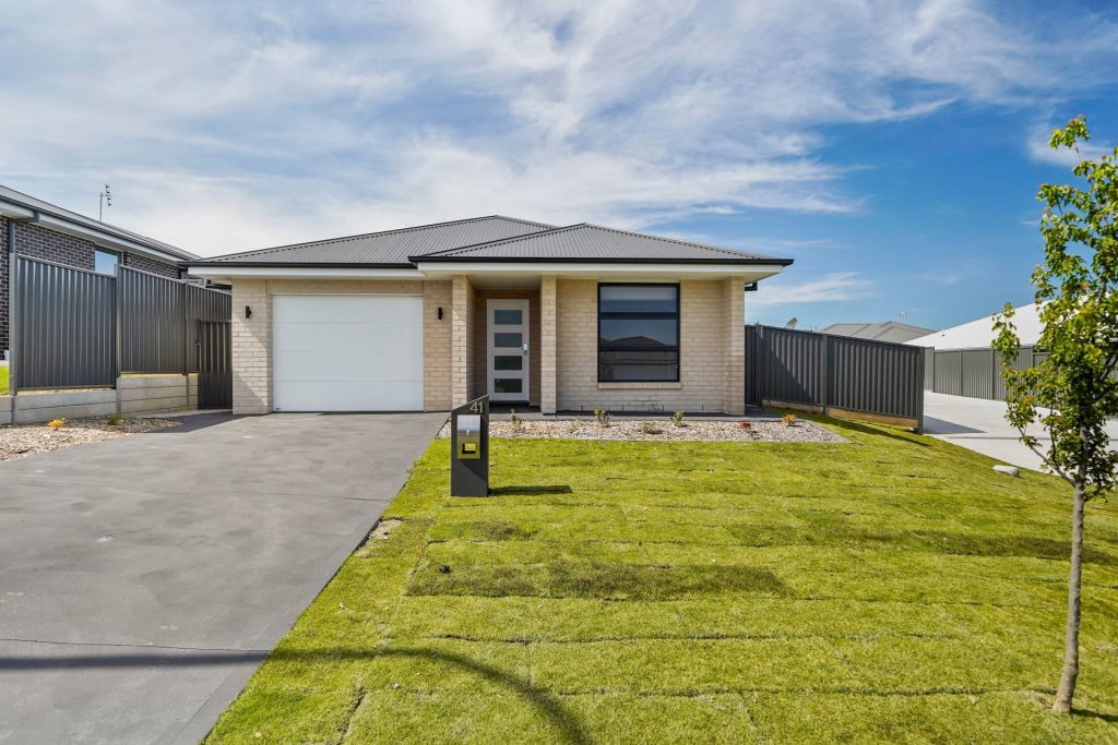 41 Westerly Drive, Orange NSW 2800 - photo 8