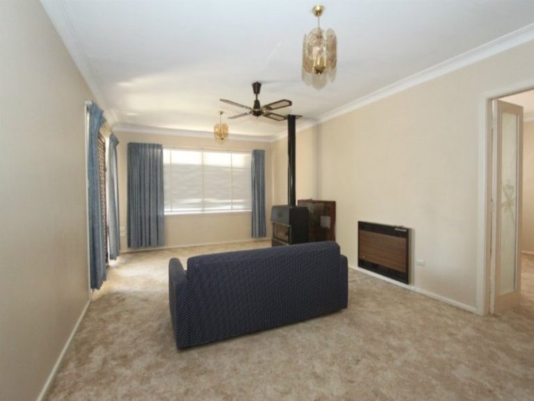 11 Osborne Avenue, Bathurst NSW 2795 - photo 3