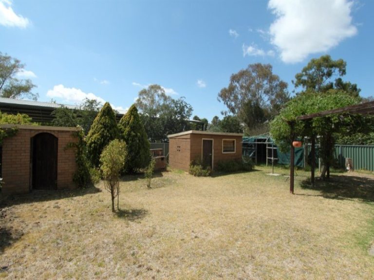 11 Osborne Avenue, Bathurst NSW 2795 - photo 4