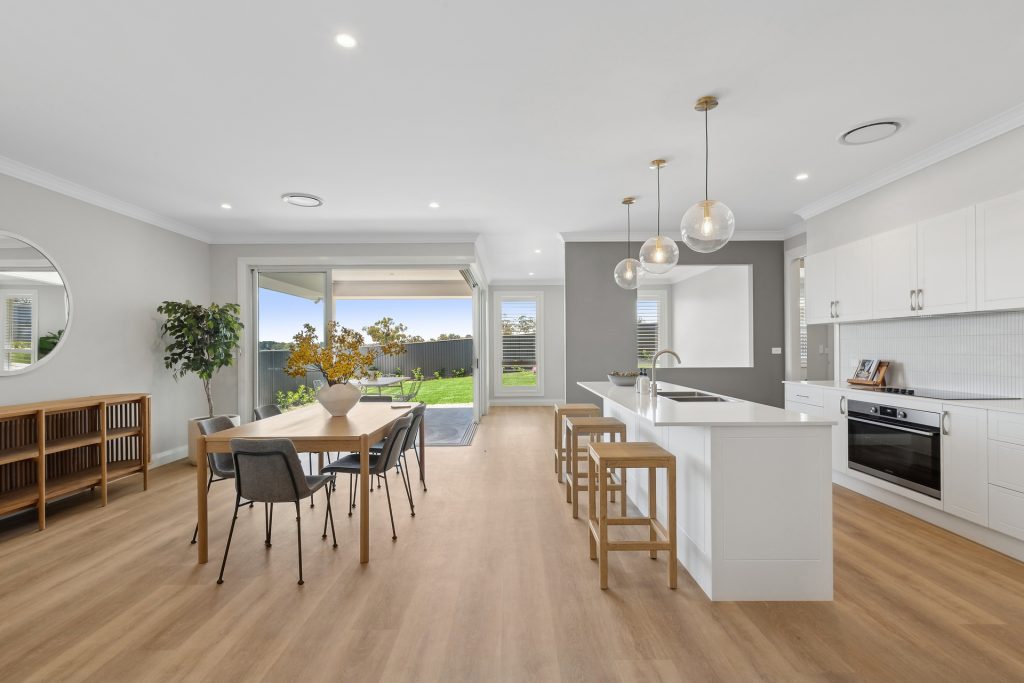 5 Tempest Way, Orange NSW 2800 - photo 2