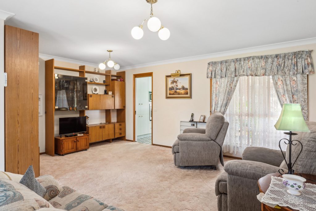 94 Osborne Avenue, Bathurst NSW 2795 - photo 4