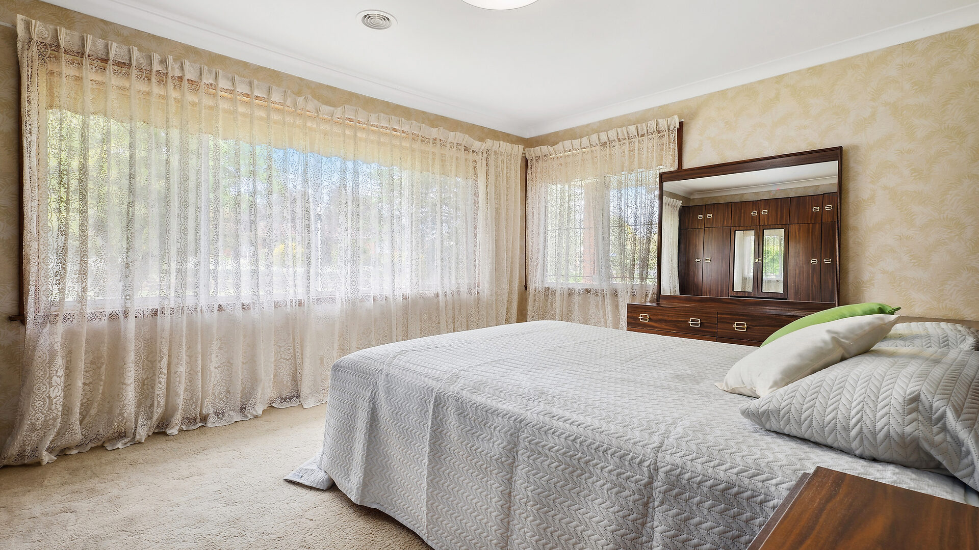 Sold - 8 Caleula Crescent - New Property in Orange - Real Estate by Jack Aumuller