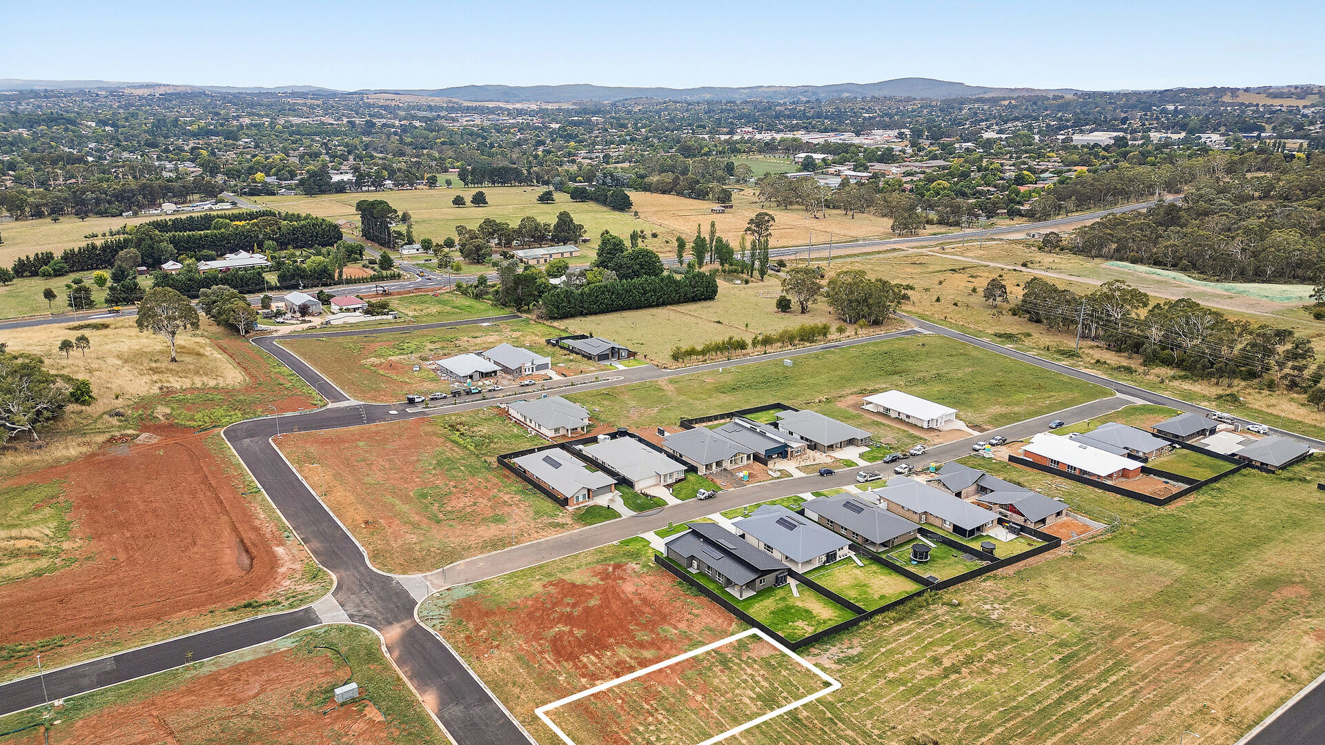 Sold - 33 Clearview Crescent - New Property in Orange - Real Estate by Scott Petersen