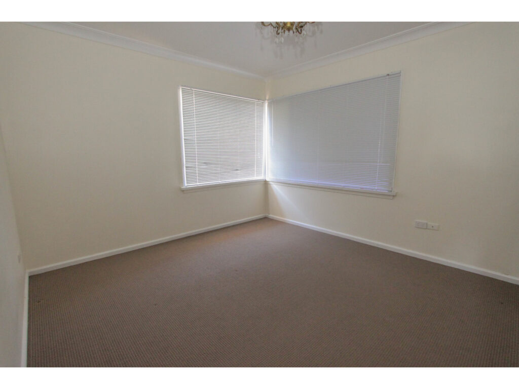 11 Osborne Avenue, Bathurst NSW 2795 - photo 6