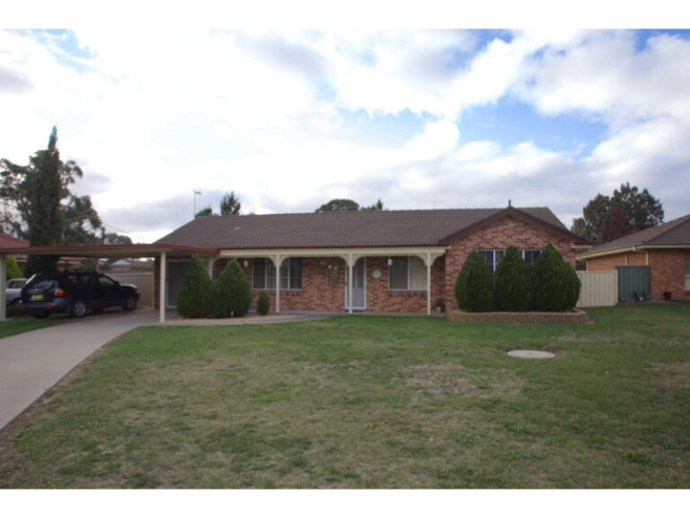 Sold - 18 Parraweena Place - New Property in Eglinton - Real Estate by
