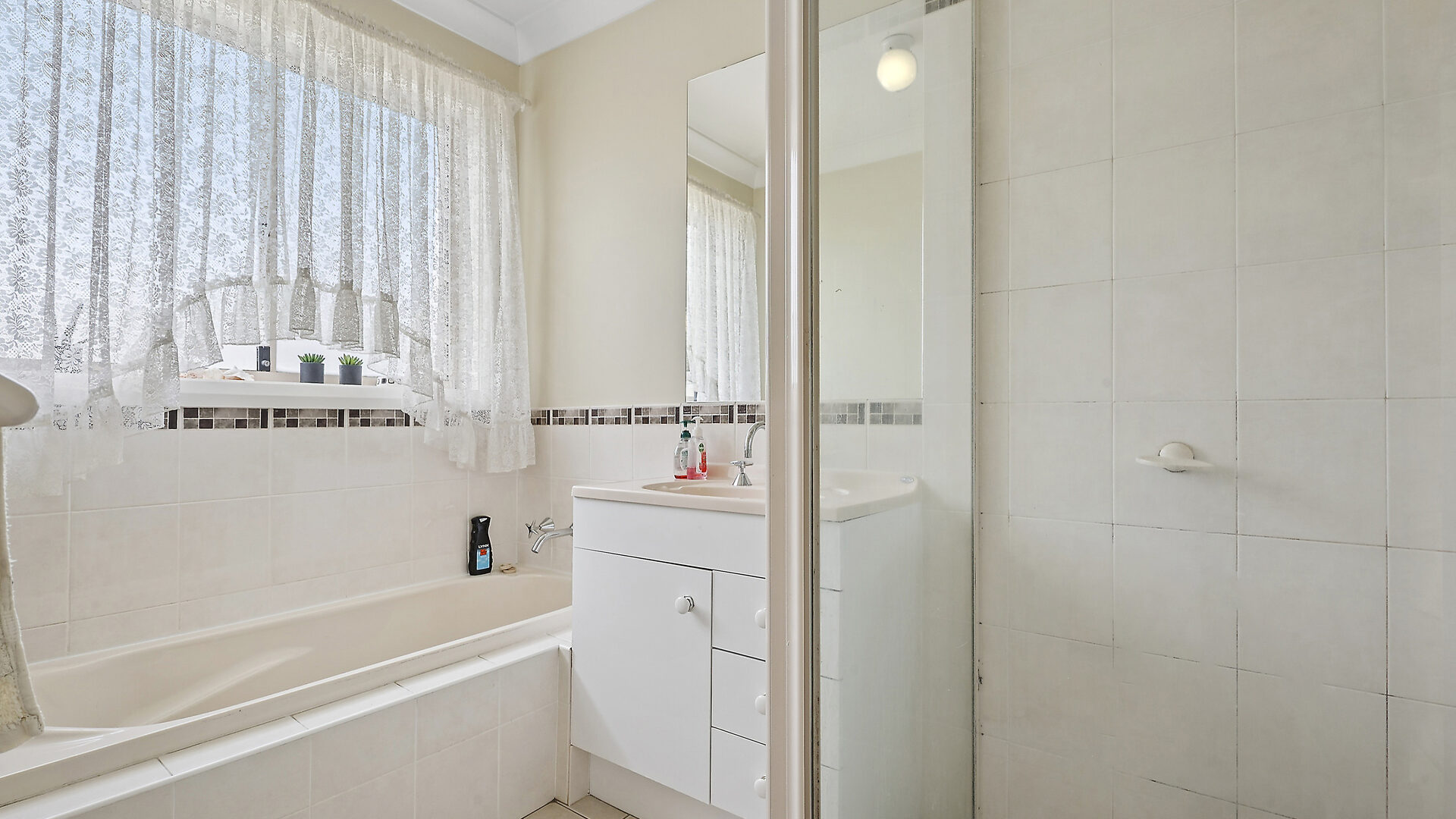 Sold - 22 Discovery Drive - New Property in Orange - Real Estate by Scott Petersen