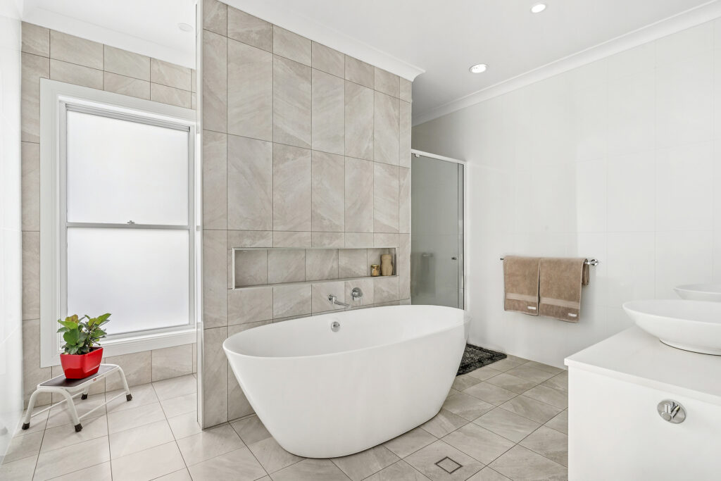 Sold - 29 Gala Crescent - New Property in Orange - Real Estate by Jack Aumuller