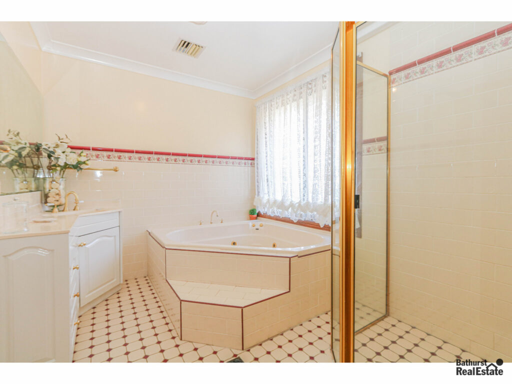 Sold - 17 Cedar Drive - New Property in Llanarth - Real Estate by  