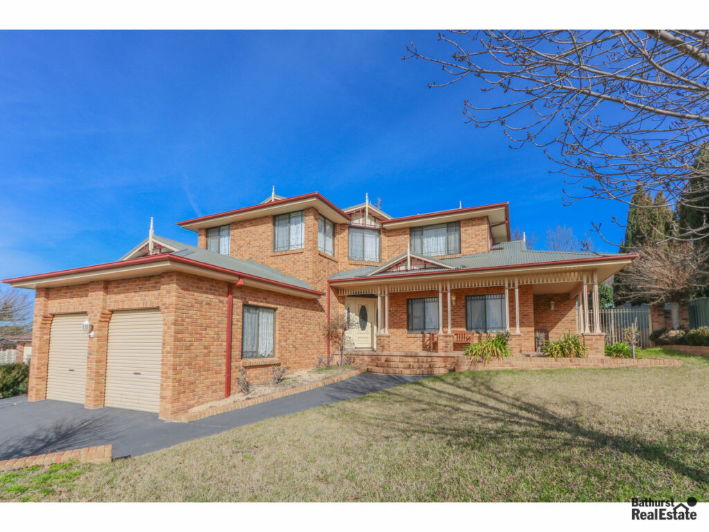 Sold - 17 Cedar Drive - New Property in Llanarth - Real Estate by