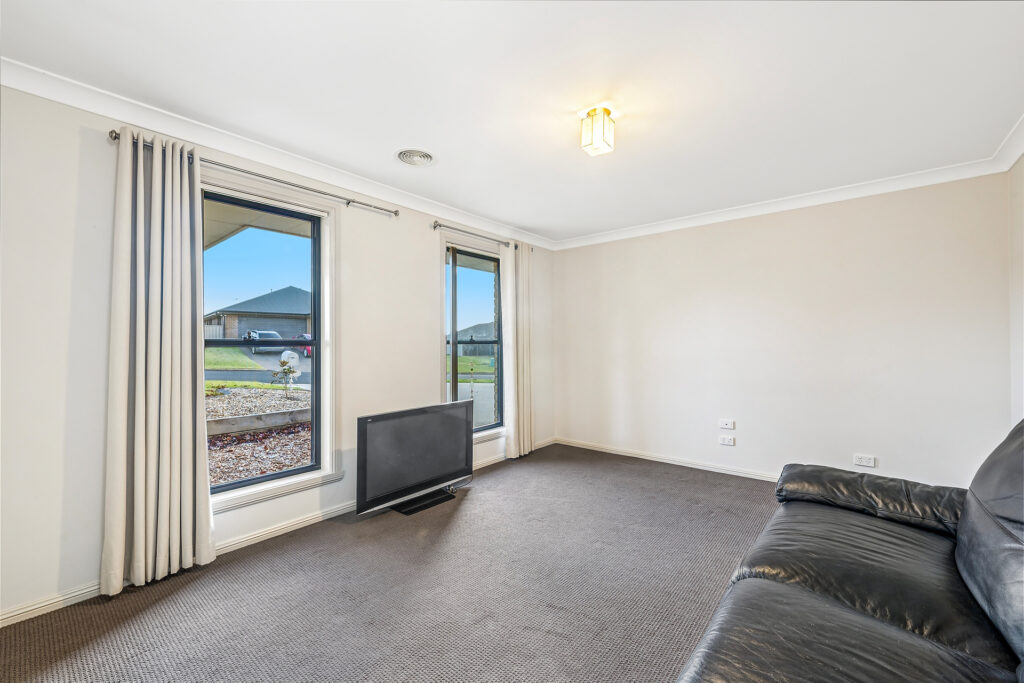 Sold - 26 Botanic Way - New Property in Orange - Real Estate by Scott Petersen