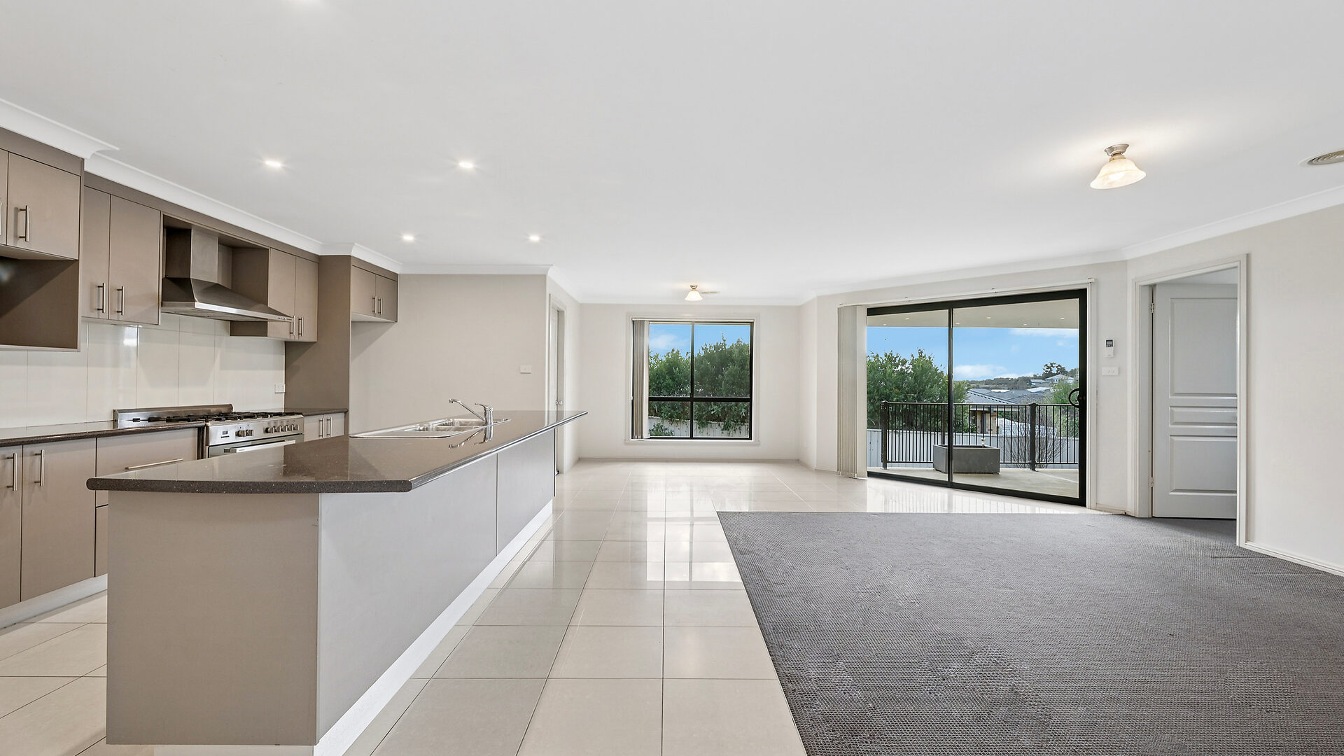 Sold - 26 Botanic Way - New Property in Orange - Real Estate by Scott Petersen