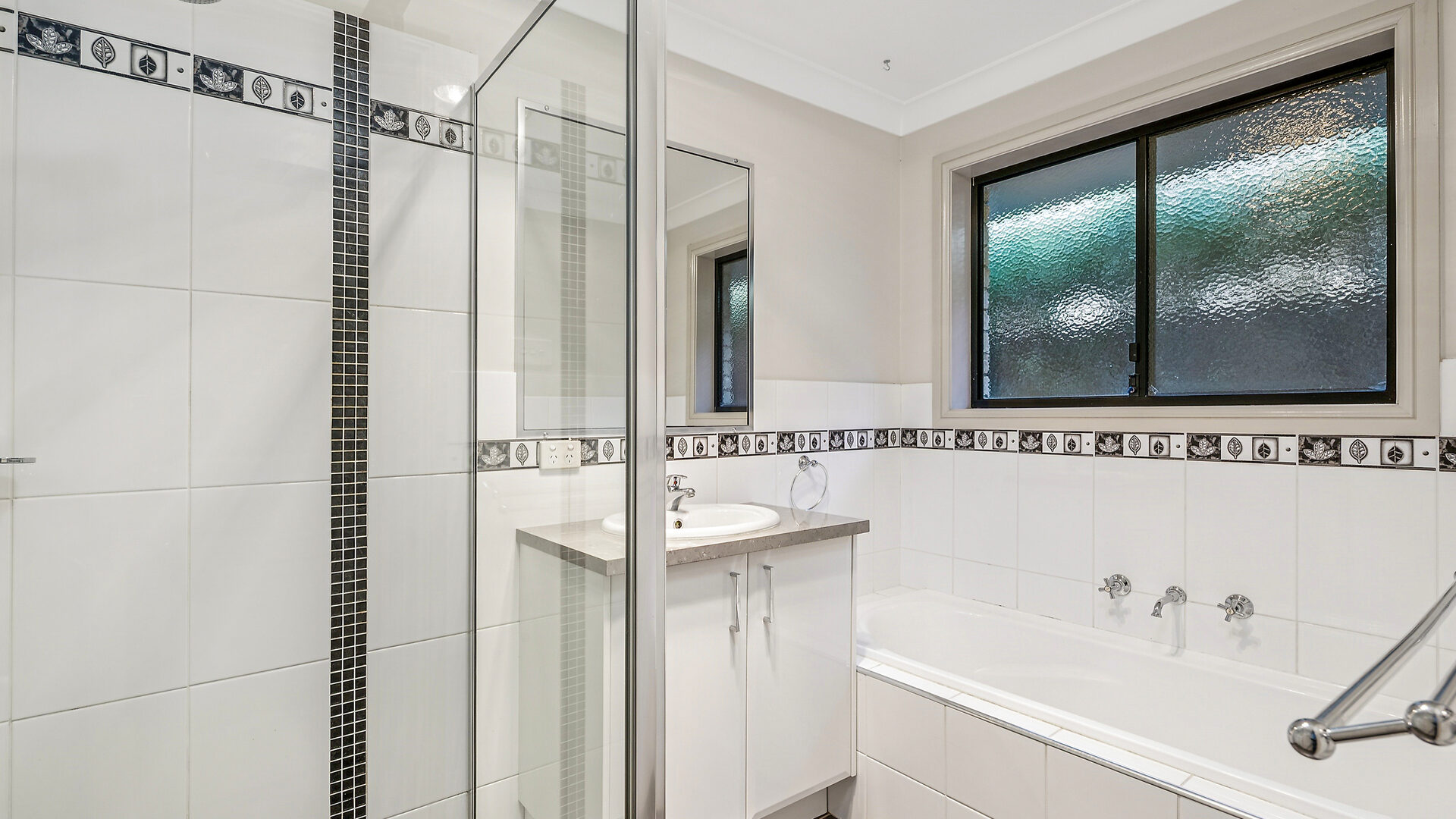 Sold - 26 Botanic Way - New Property in Orange - Real Estate by Scott Petersen