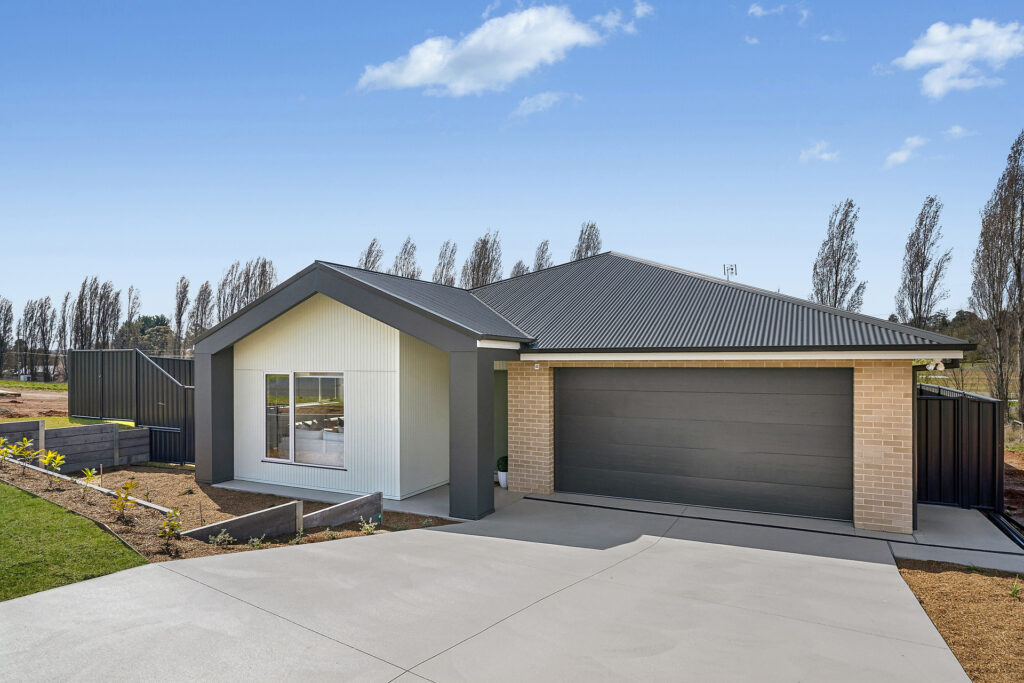 Sold - 11 Clontarf Close - New Property in Orange - Real Estate by Josh Fitzgerald