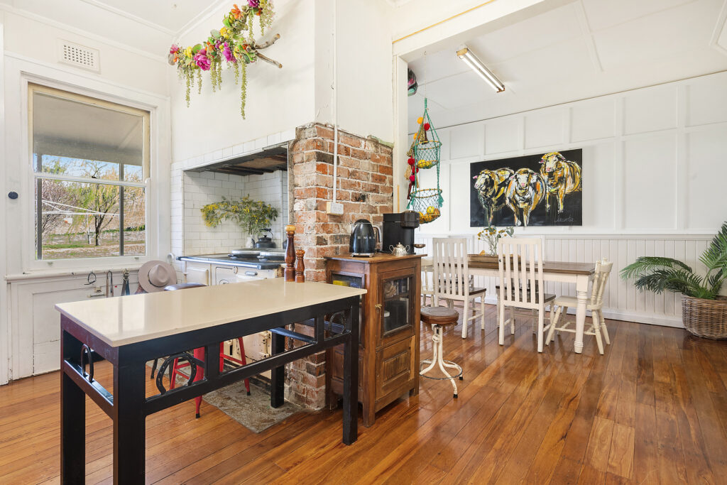 Sold - 5902 Mitchell Highway - New Property in Molong - Real Estate by Scott Petersen