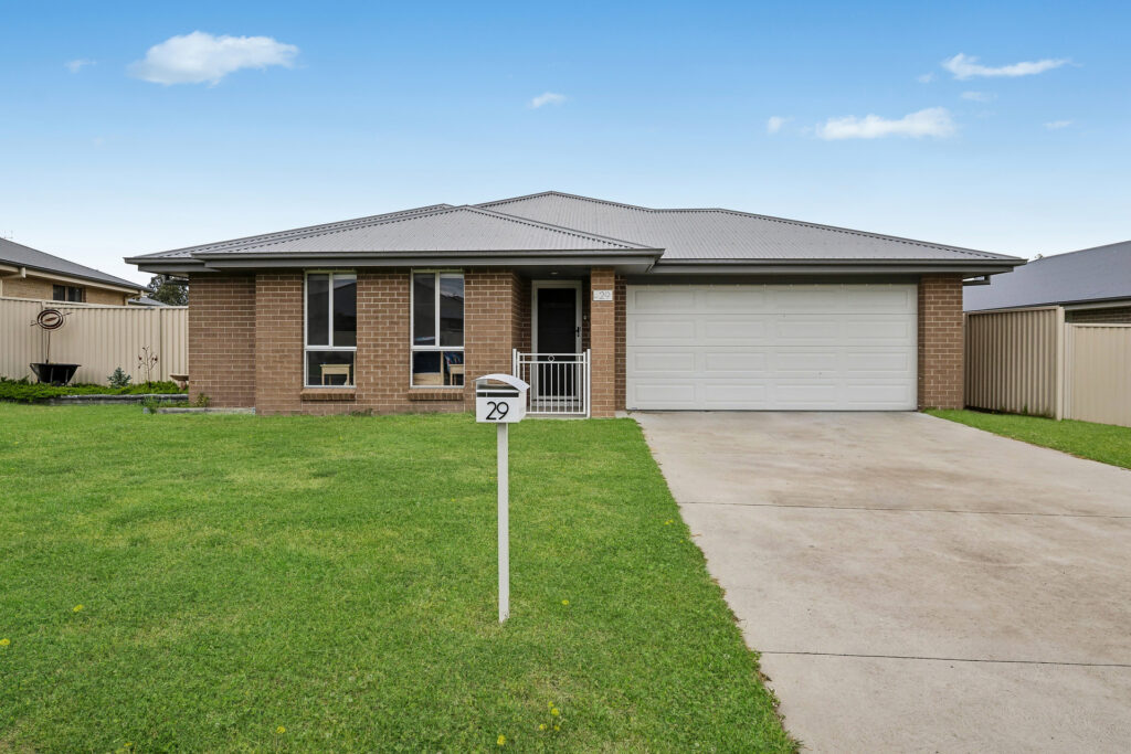 Sold - 29 Amber Close - New Property in Kelso - Real Estate by Todd Houghton