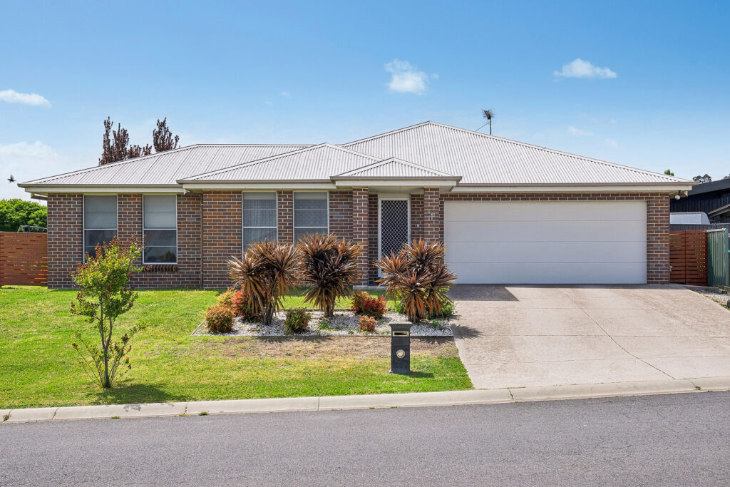 Sold - 1 Mulley Close - New Property in Windradyne - Real Estate by Todd Houghton