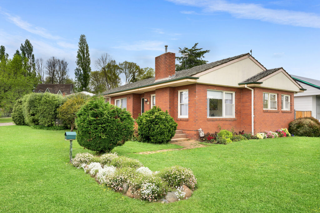Sold - 11 McKay Crescent - New Property in Orange - Real Estate by Tori White
