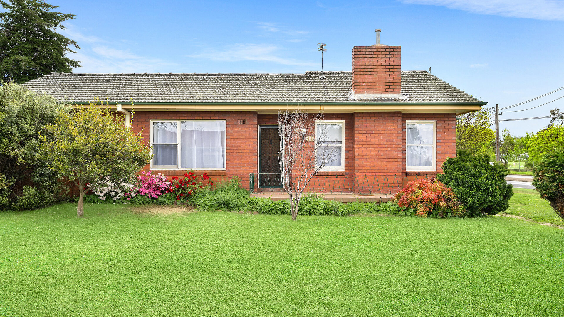 Sold - 11 McKay Crescent - New Property in Orange - Real Estate by Tori White
