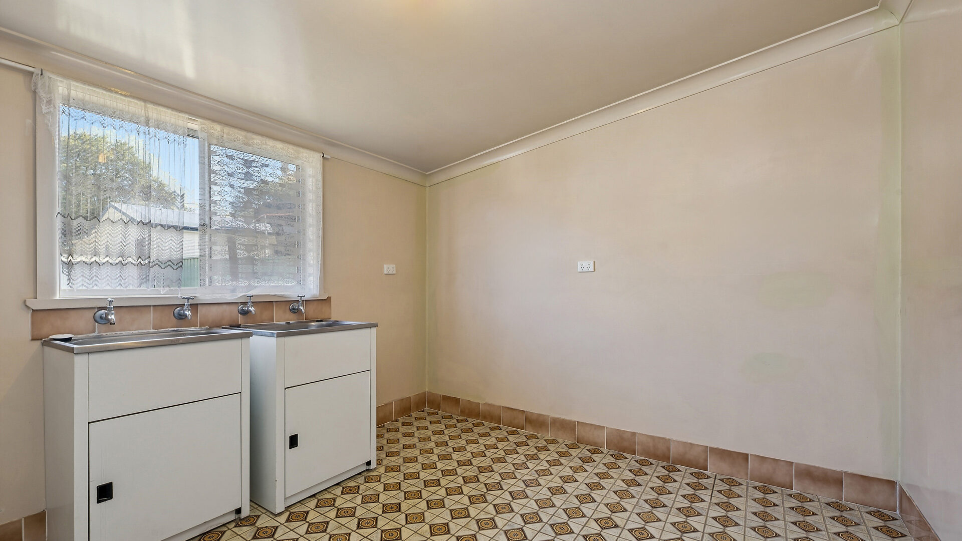 Sold - 9 Little Brunswick Street - New Property in Orange - Real Estate by Scott Petersen