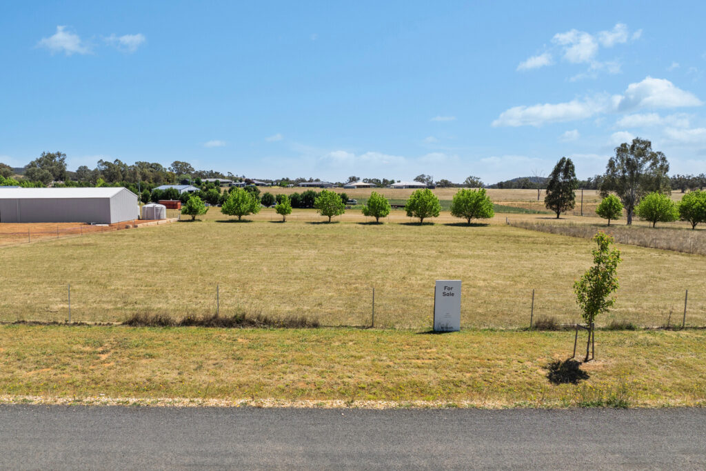 For Sale - 17 Penrose Close - New Property in Molong - Real Estate by Jodi Murray
