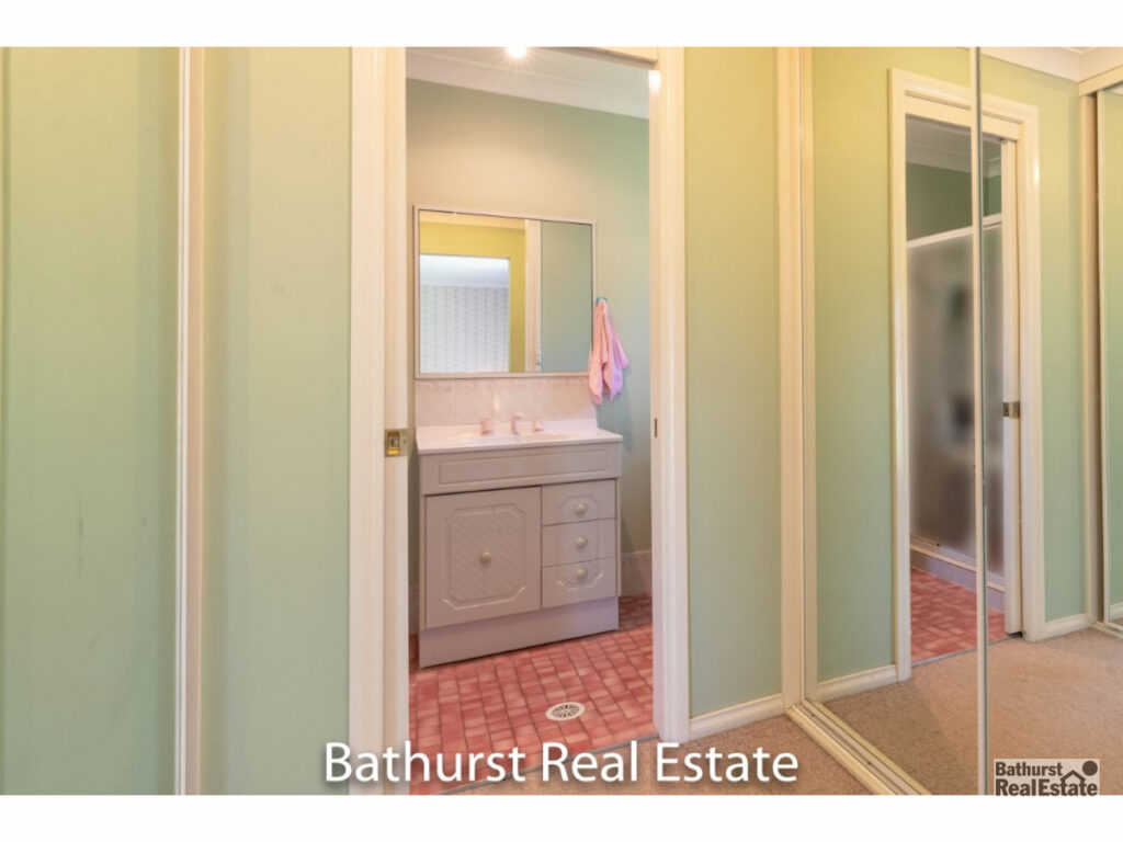 Sold - 59 Barker Circuit - New Property in Kelso - Real Estate by 