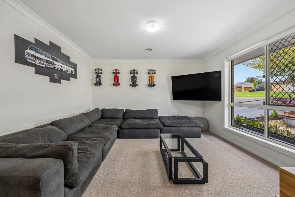 Sold - 4 Centennial Crescent - New Property in Orange - Real Estate by Jack Aumuller