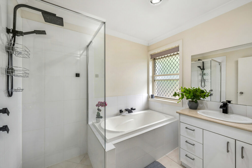 Sold - 4 Centennial Crescent - New Property in Orange - Real Estate by Jack Aumuller
