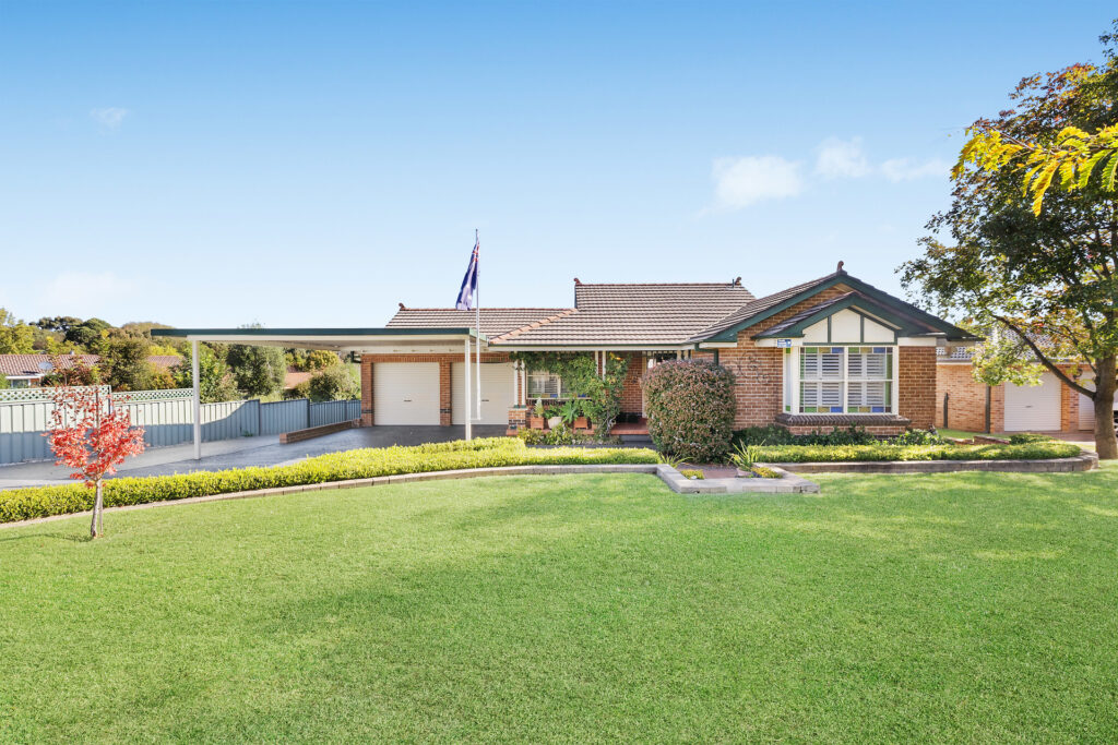 5 Turner Crescent