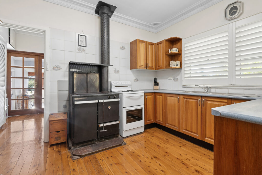 Sold - 384 Yellowbox Road - New Property in Manildra - Real Estate by Jodi Murray