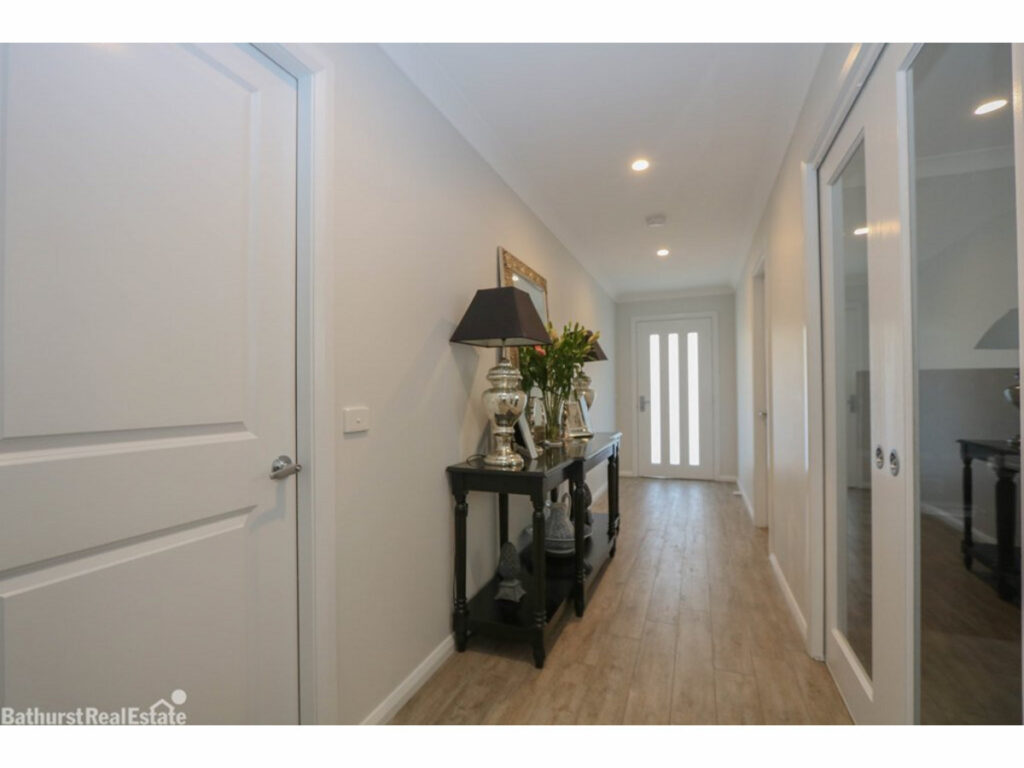 Sold - 2a O'Farrell Place - New Property in Kelso - Real Estate by 
