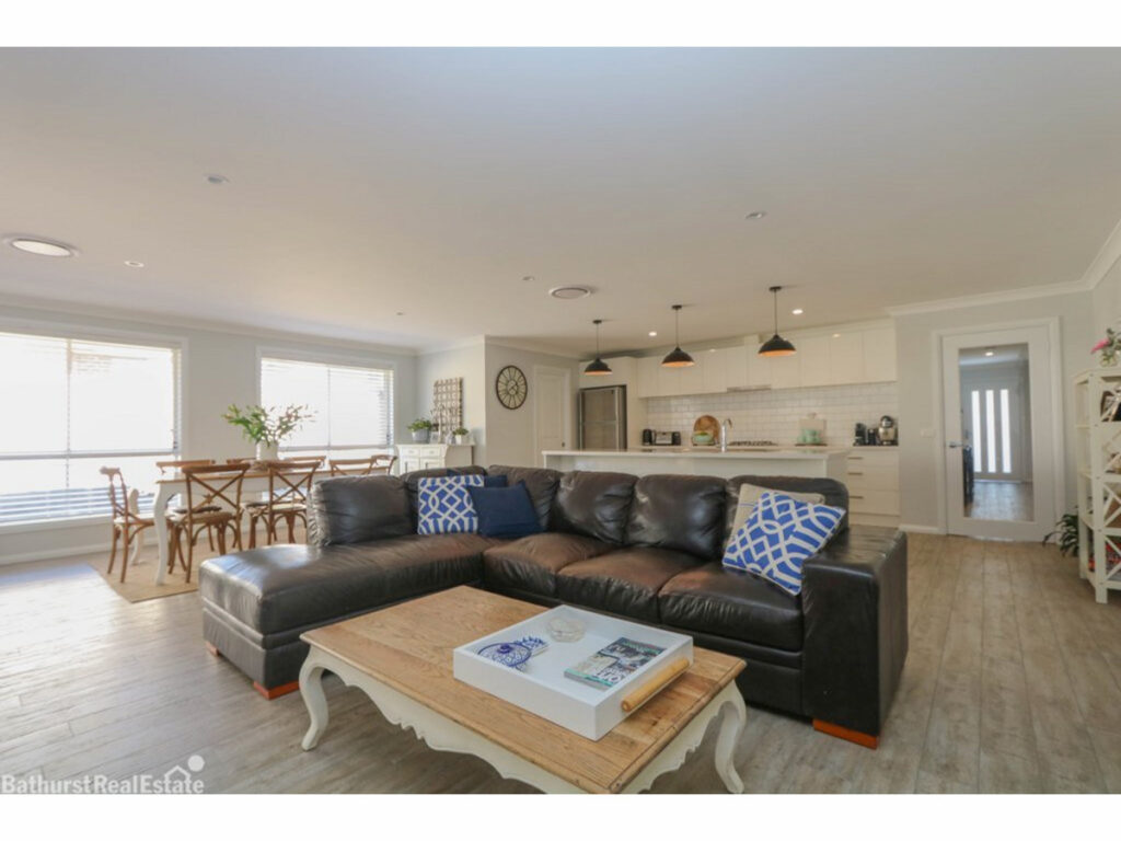 Sold - 2a O'Farrell Place - New Property in Kelso - Real Estate by 