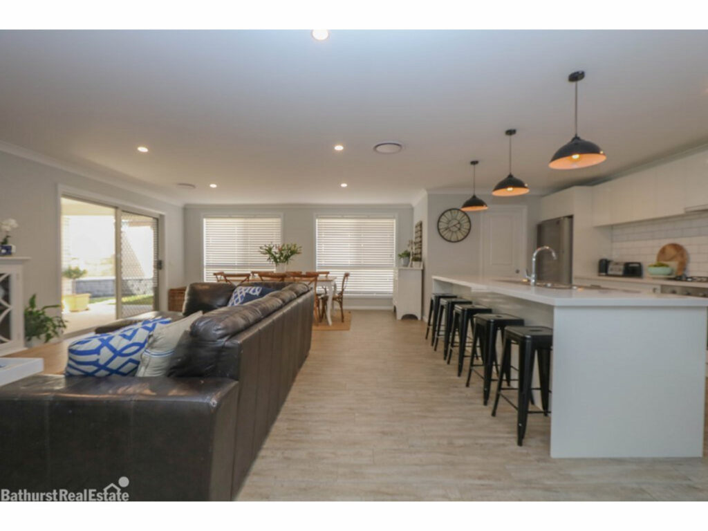 Sold - 2a O'Farrell Place - New Property in Kelso - Real Estate by 