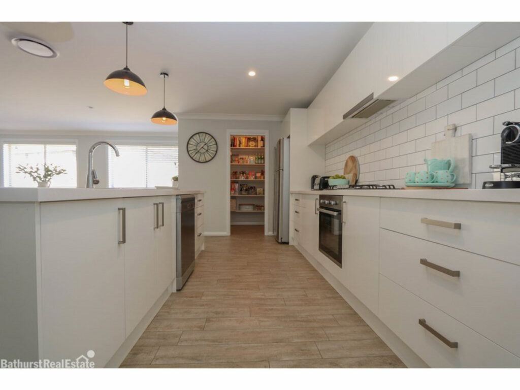 Sold - 2a O'Farrell Place - New Property in Kelso - Real Estate by 