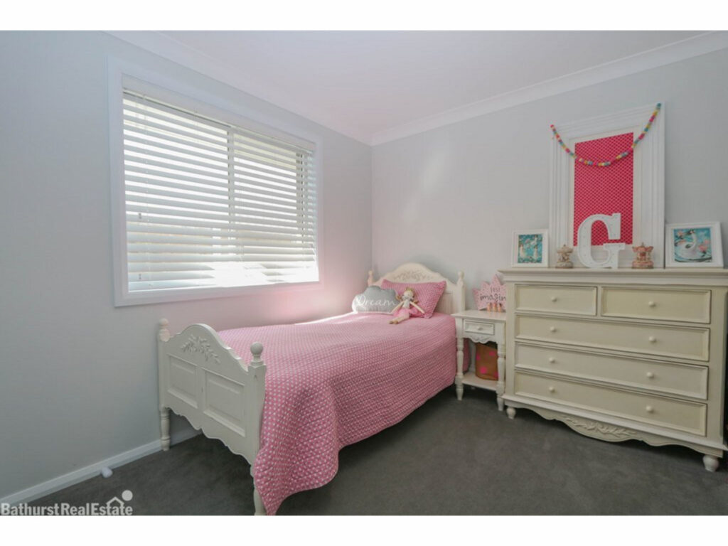 Sold - 2a O'Farrell Place - New Property in Kelso - Real Estate by 