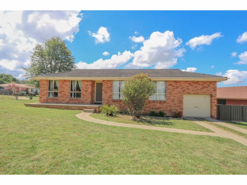 Sold - 1 Bannerman Crescent - New Property in Kelso - Real Estate by
