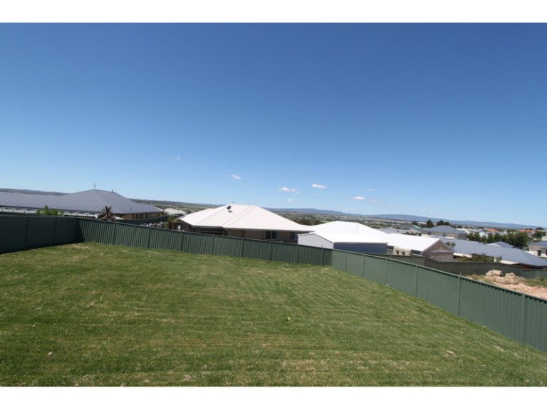 Sold - 5 Morgan Place - New Property in Llanarth - Real Estate by 