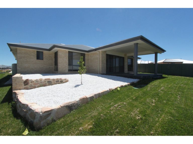 Sold - 5 Morgan Place - New Property in Llanarth - Real Estate by 