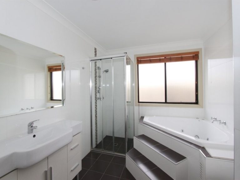 Sold - 42 James Barnet Drive - New Property in Kelso - Real Estate by 