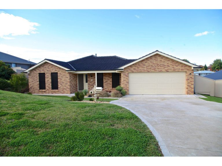 Sold - 10 Arnold Court - New Property in Kelso - Real Estate by
