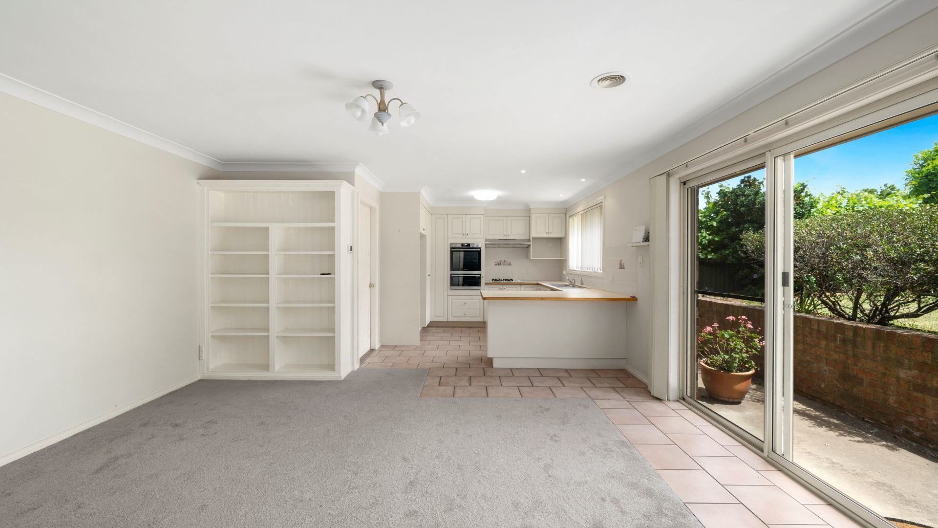 For Rent - 4/130-132 Woodward Street - New Property in Orange - Real Estate by 