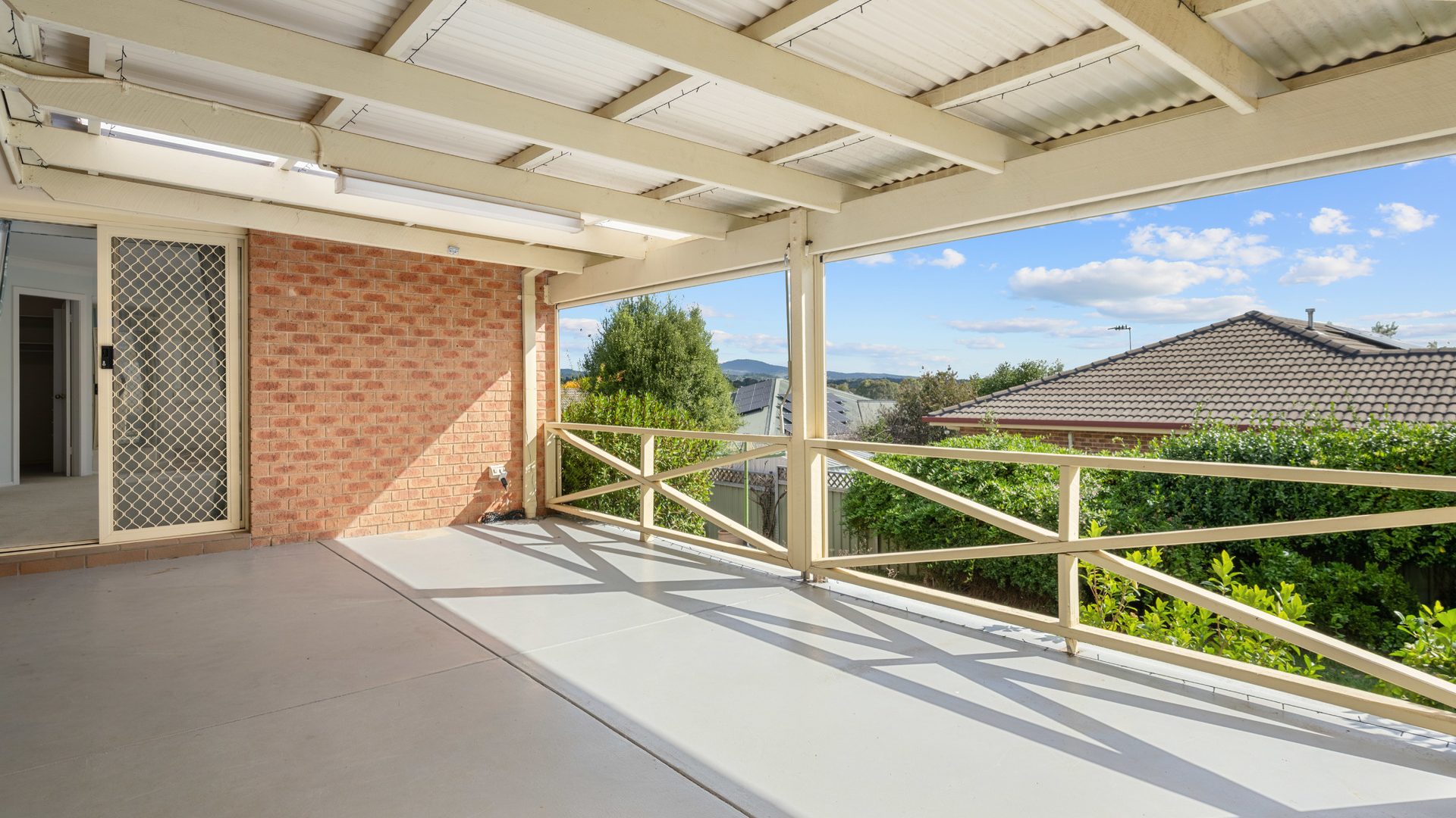 For Rent - 11 Magnolia Way - New Property in Orange - Real Estate by 
