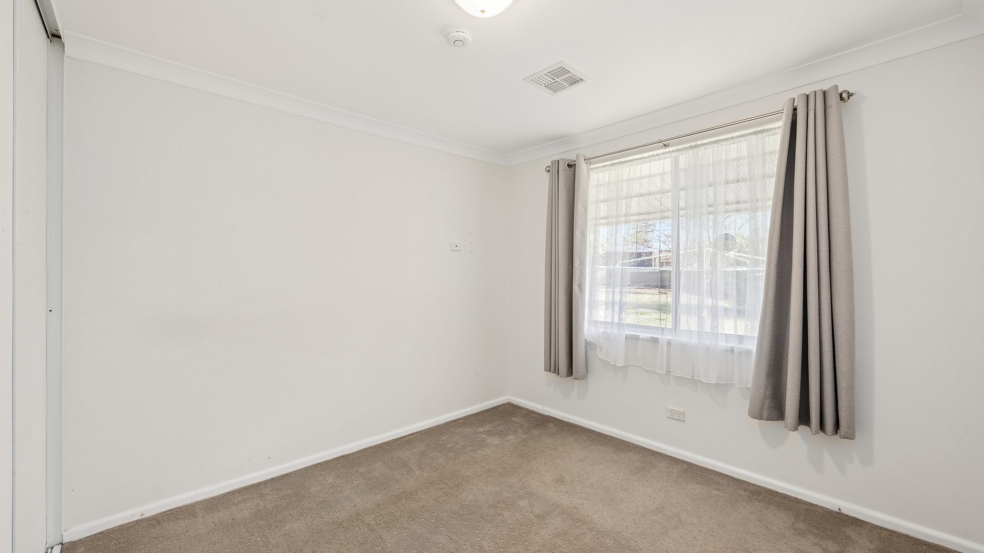 For Sale - 5 James Cook Crescent - New Property in Orange - Real Estate by Josh Fitzgerald