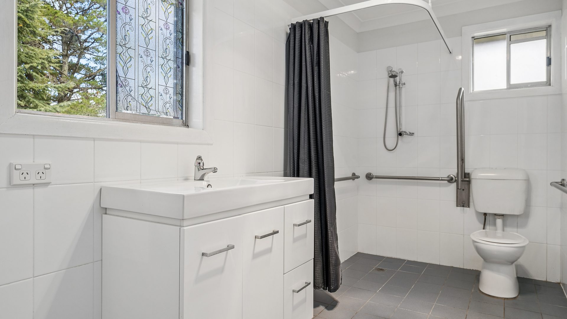 For Sale - 5 James Cook Crescent - New Property in Orange - Real Estate by Josh Fitzgerald