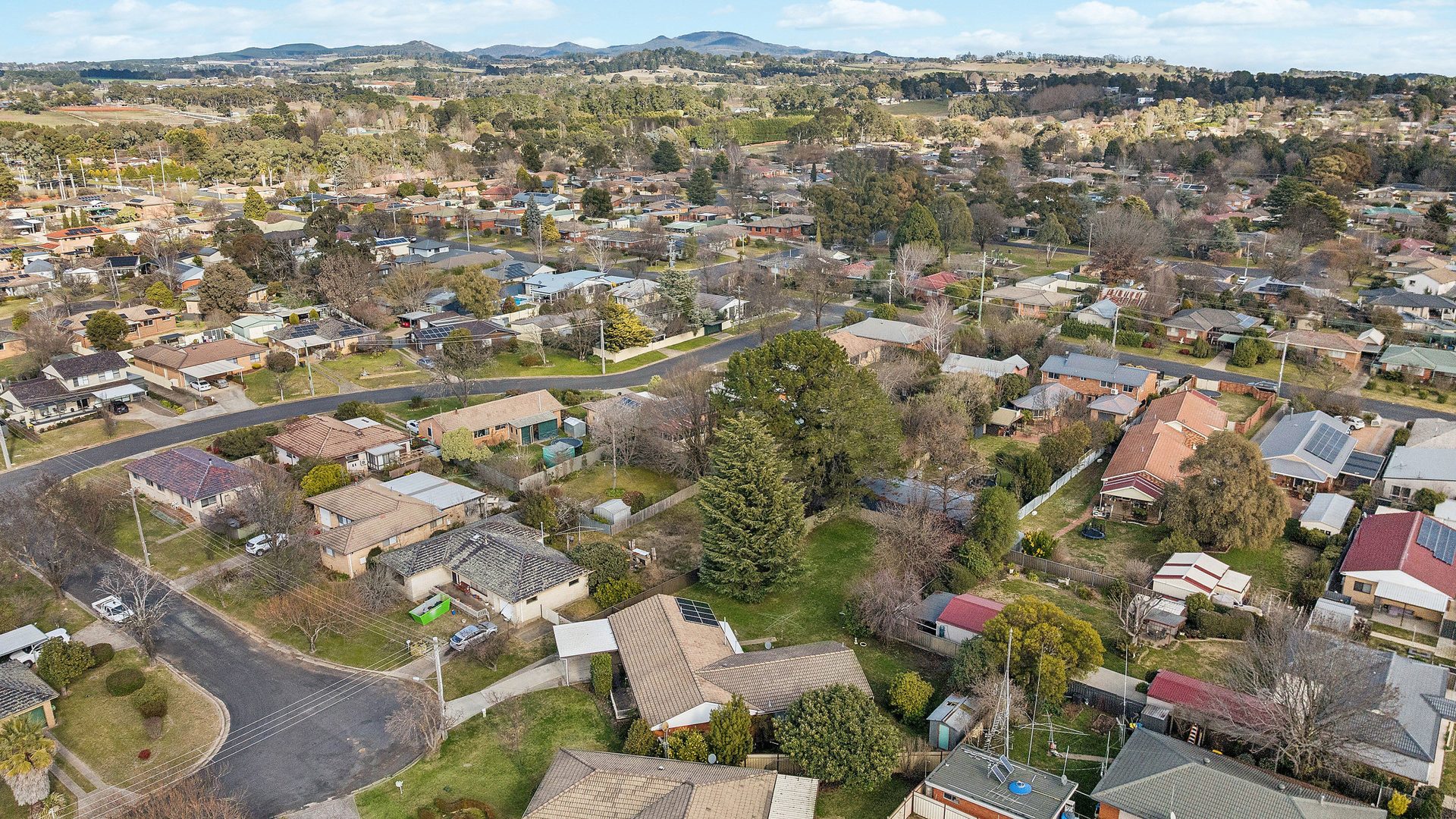 For Sale - 5 James Cook Crescent - New Property in Orange - Real Estate by Josh Fitzgerald
