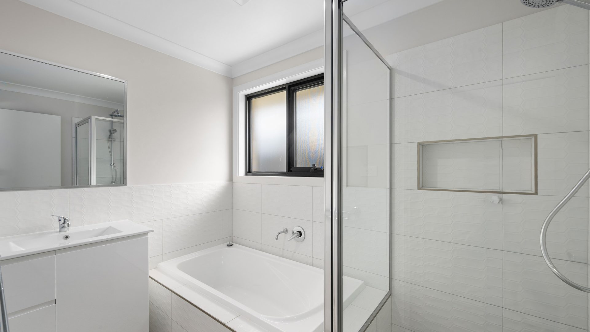 For Rent - 12 Edye Circuit - New Property in Orange - Real Estate by 