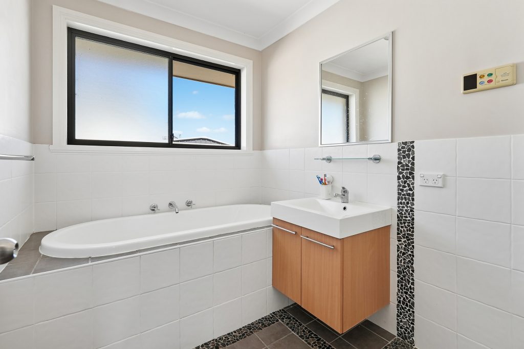 For Sale - 6 Willott Close - New Property in Eglinton - Real Estate by Baden Smith