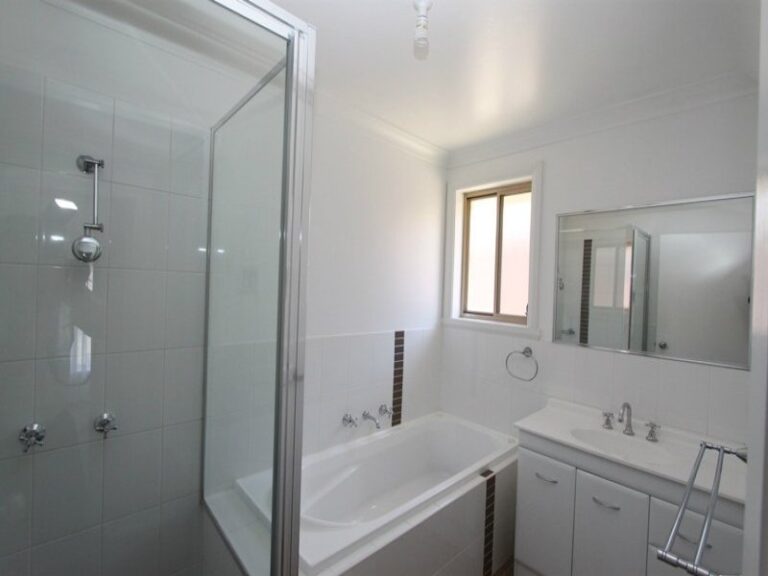 Sold - 6 Jarrah Court - New Property in Kelso - Real Estate by 