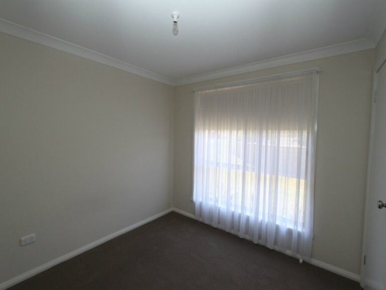 Sold - 6 Jarrah Court - New Property in Kelso - Real Estate by 