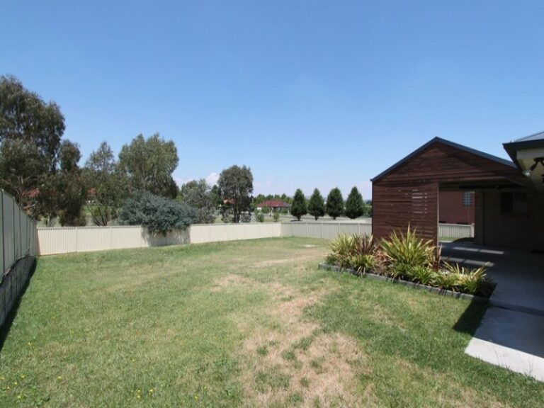 Sold - 6 Jarrah Court - New Property in Kelso - Real Estate by 