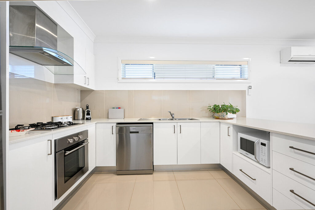 For Rent - 6 Aloe Vera Place - New Property in Orange - Real Estate by 